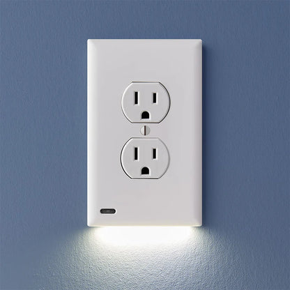 Outlet Cover with Integrated LED Night GuideLight